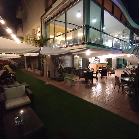 Hotel Sogno チェゼナーティコ エクステリア 写真