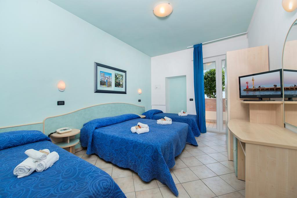 Hotel Sogno チェゼナーティコ エクステリア 写真